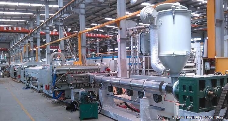 Multi-layer co-extrusion sheet machine 5