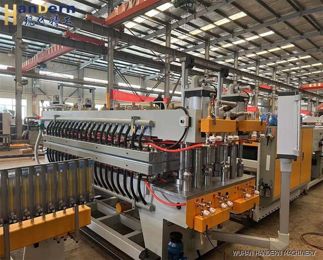 plastic hollow grid board production line