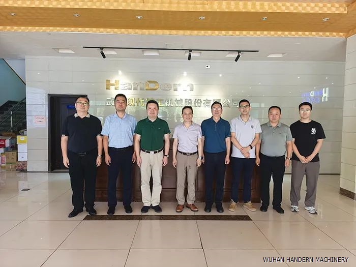 On-site communication pictures of phosphogypsum hollow board production line (group photo)