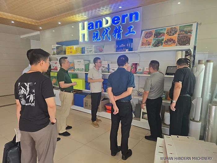Customer communication diagram of phosphogypsum hollow sheet extrusion line factory